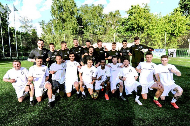 Ради чего объединяются футболисты в России