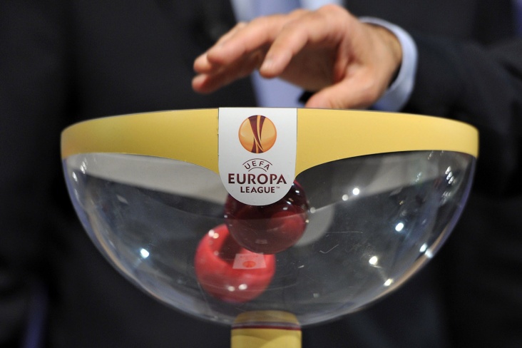 УЕФА может изменить формат плей-офф еврокубков из-