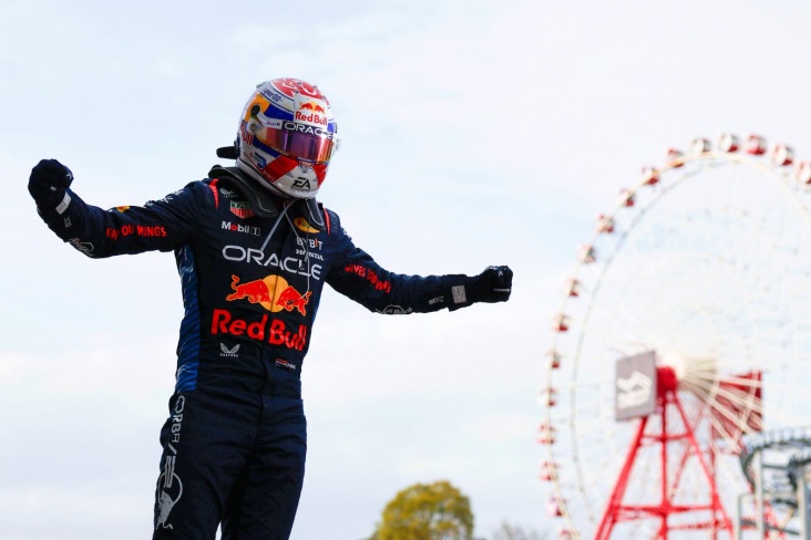 Макс Ферстаппен выиграл Гран-при Японии Формулы-1