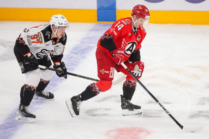 «Трактор» не смог переиграть «Автомобилист» на своей площадке