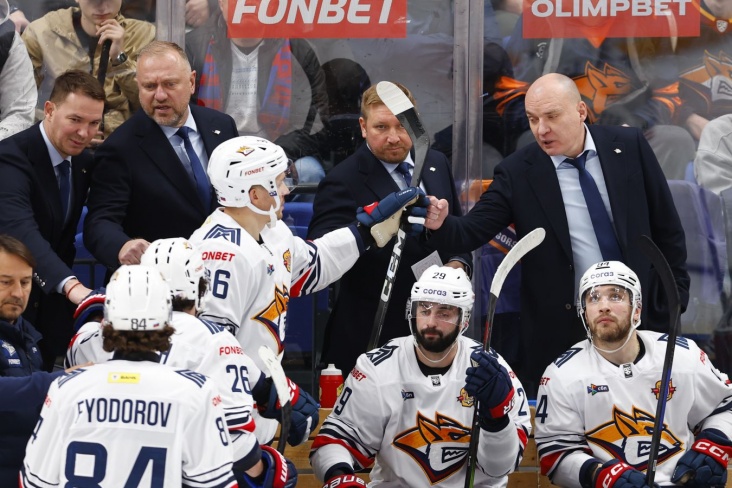 «Металлург» нанёс «Адмиралу» восьмое поражение подряд в КХЛ