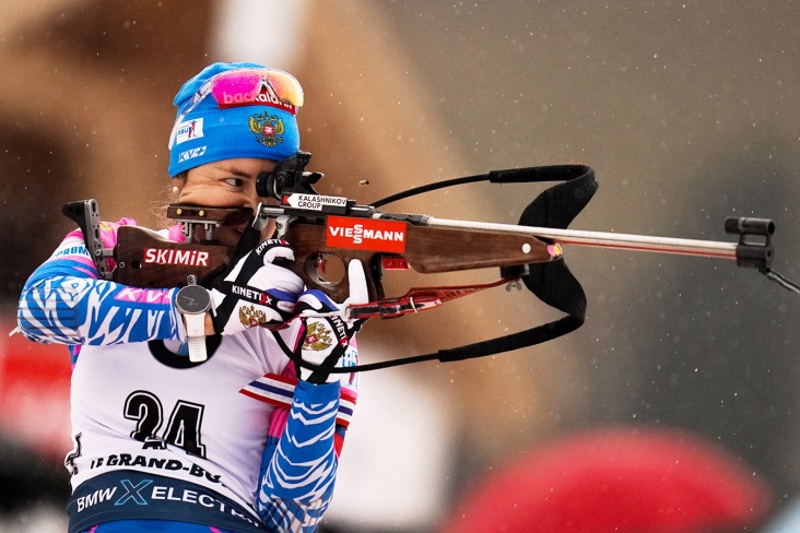 Юрлова-Перхт упустила медаль в масс-старте