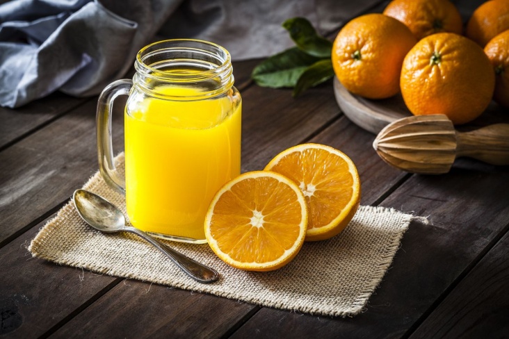 Помогает ли витамин С не заболеть в сезон простуд