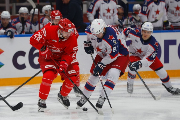 https://img.championat.com/s/732x488/news/big/e/m/spartak-na-poslednej-minute-vyrval-pobedu-u-cska-v-stolichnom-derbi-v-khl_17616774671645188319.jpg