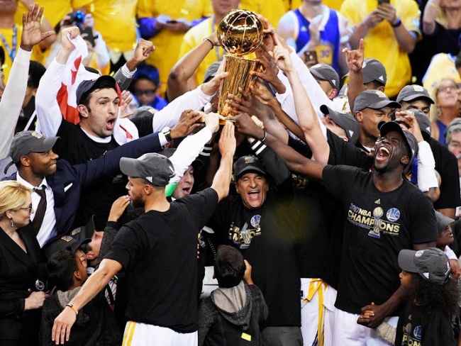 «Голден Стэйт» стал чемпионом НБА
