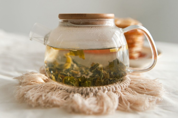 Чем полезен чай из конопли и почему это законно