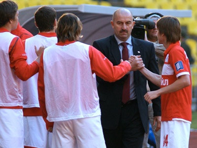 Станислав Черчесов сыграет против бывшего клуба