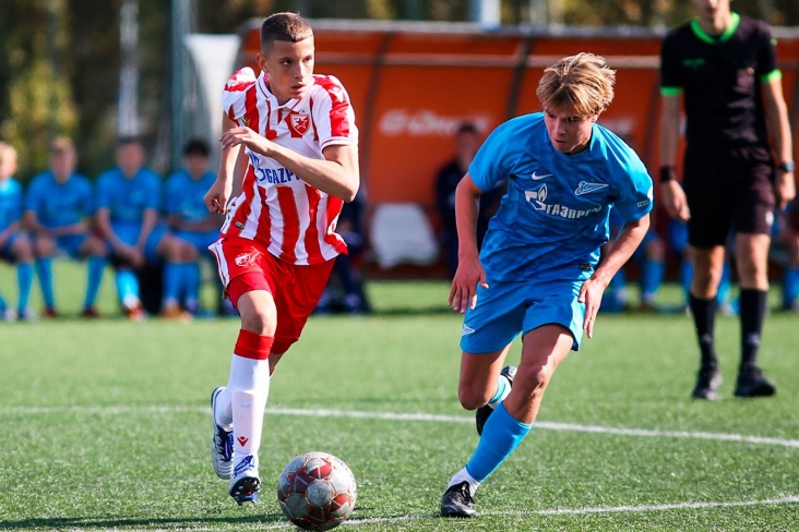 Молодые игроки «Зенита» играют в футбол в Европе