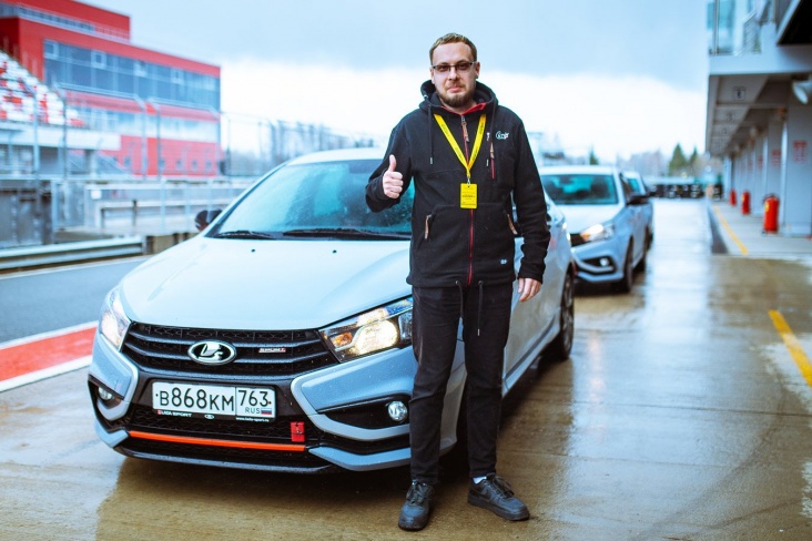 Как управлять Lada Vesta Sport на Moscow Raceway
