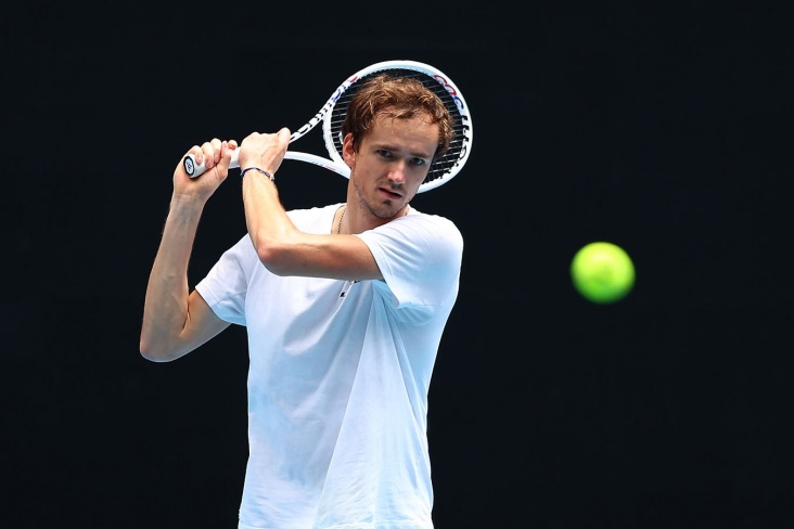 Гирон — Медведев: прогноз на матч Australian Open