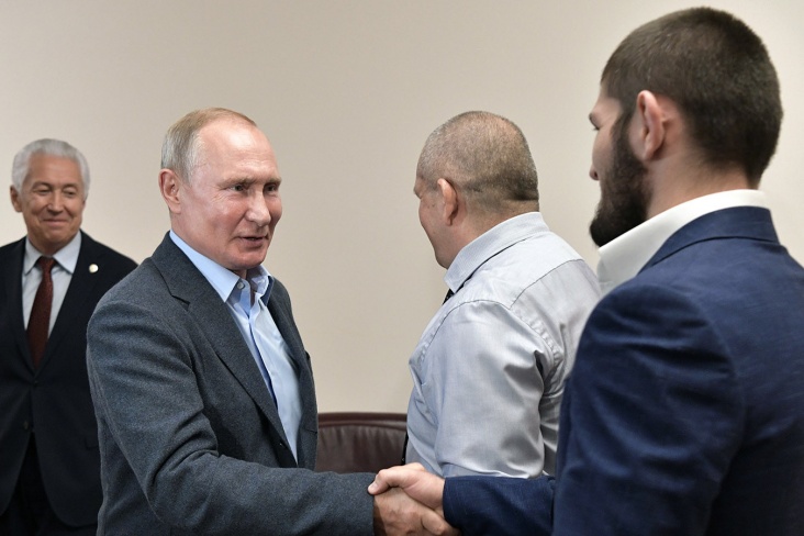 Владимир Путин и Хабиб Нурмагомедов