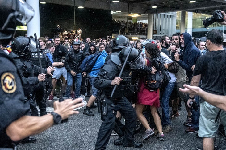 В Барселоне массовые беспорядки