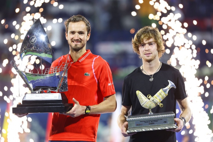 Даниил Медведев и Андрей Рублёв застряли в Дубае