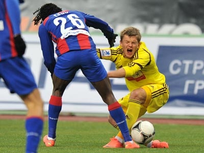Олег Шатов в матче с ЦСКА