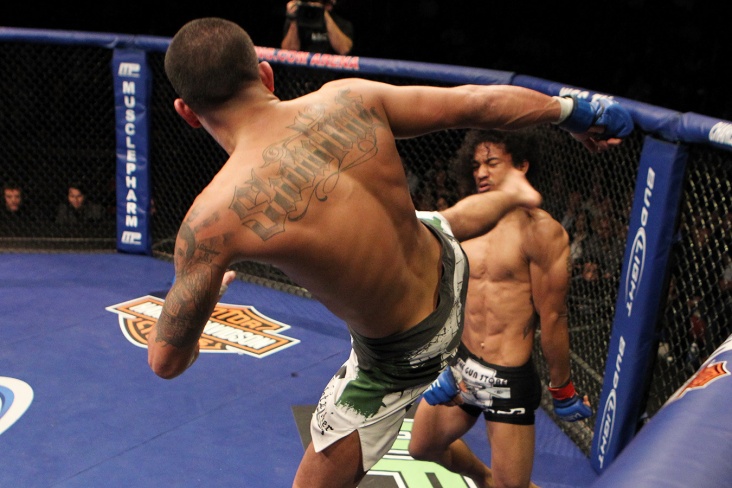 Антони Петтис – Алекс Мороно на UFC Вегас 17