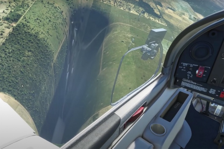 Аномальная пропасть в Microsoft Flight Simulator