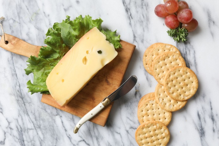 Сыр помогает снизить уровень холестерина