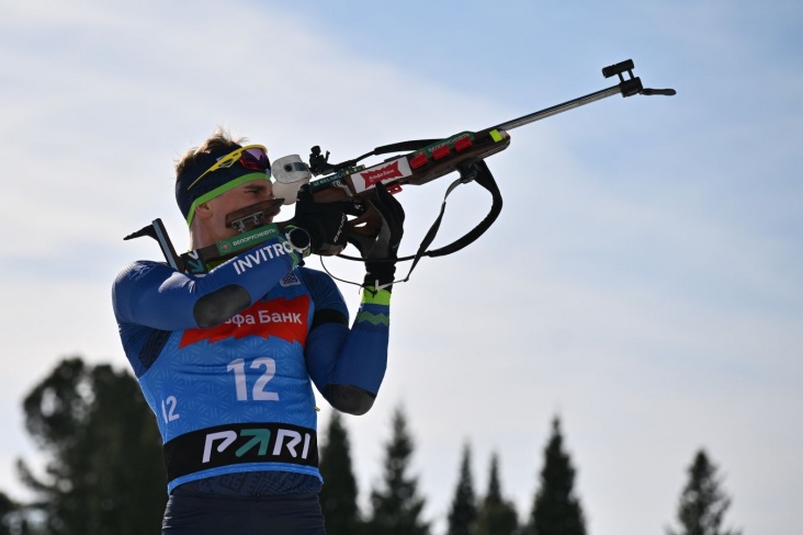 Смольский одержал победу в спринте на этапе Кубка России в Ханты-Мансийске