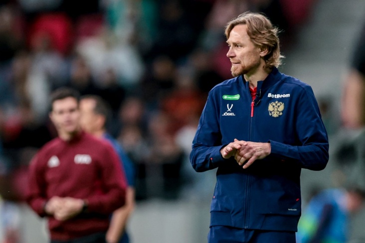 Валерий Карпин