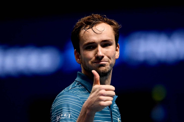Даниил Медведев попал в числе богатейших теннисист
