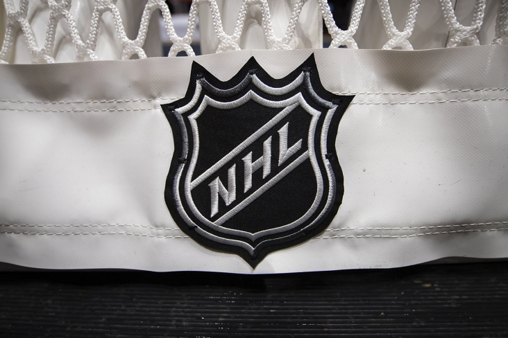 НХЛ может прервать регулярный чемпионат на три нед