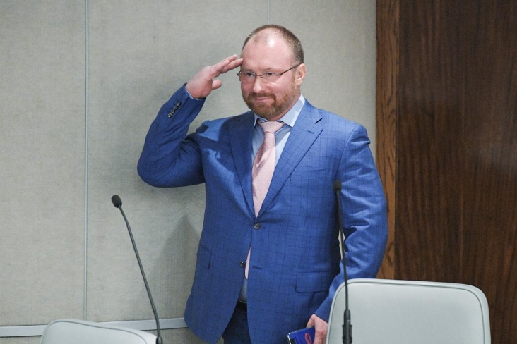 Депутат Лебедев заступился за футболиста Фролова,