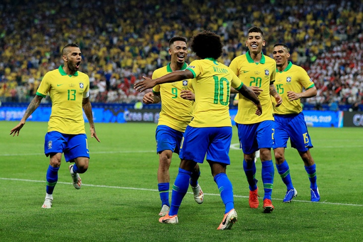 Конкурс прогнозов на матч Бразилия — Парагвай