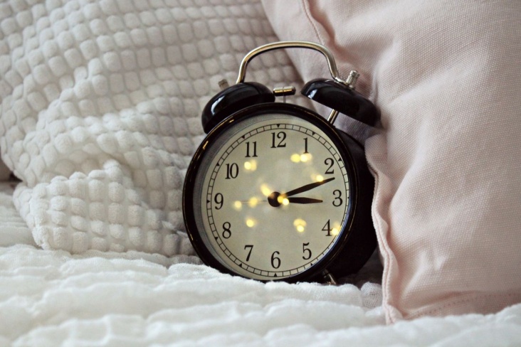 5 способов вставать по будильнику с первого раза