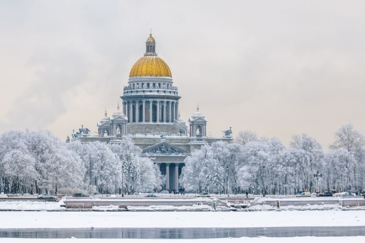 Что посмотреть в Петербурге на Новый год?