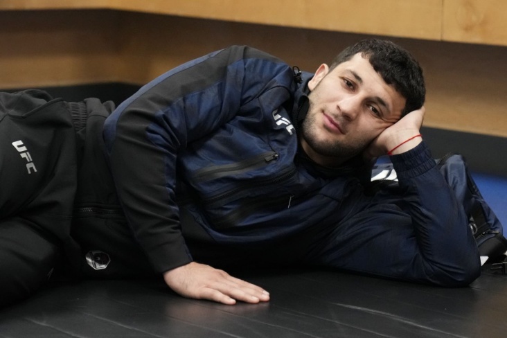 Азамат Бекоев рассказал, что сделал с бонусом в $ 50 тыс. за победу в UFC