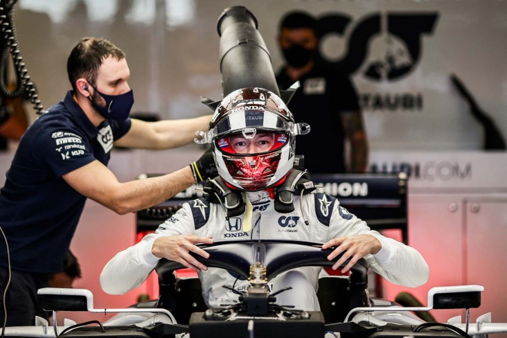 Даниил Квят финишировал 11-м на Гран-при Абу-Даби