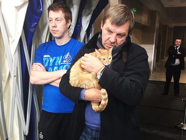 Олег Знарок и кошка Машка
