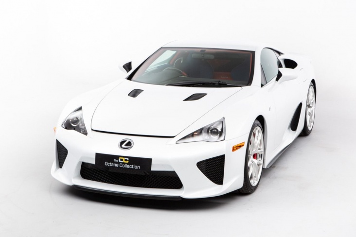 Lexus LFA, принадлежавший Роуэну Аткинсону