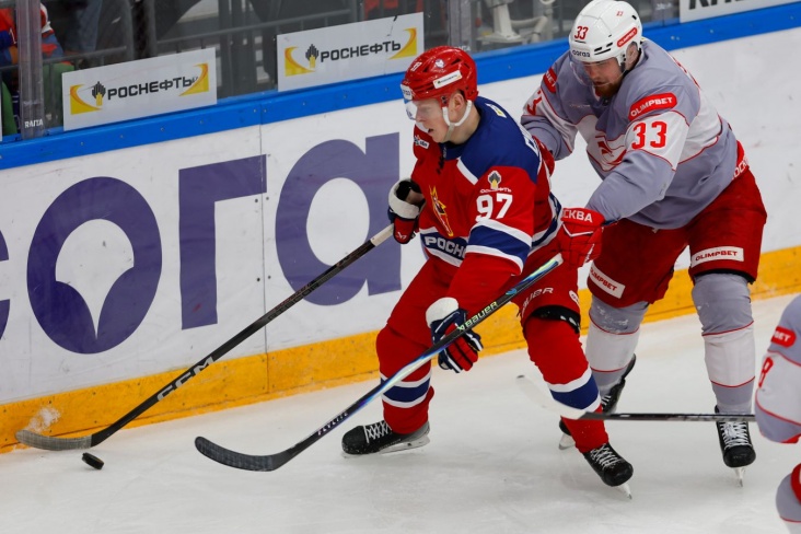 hk-cska-vpervye-v-sezone-obygral-spartak-v-stolichnom-derbi-khl_17669384832059143128.jpg