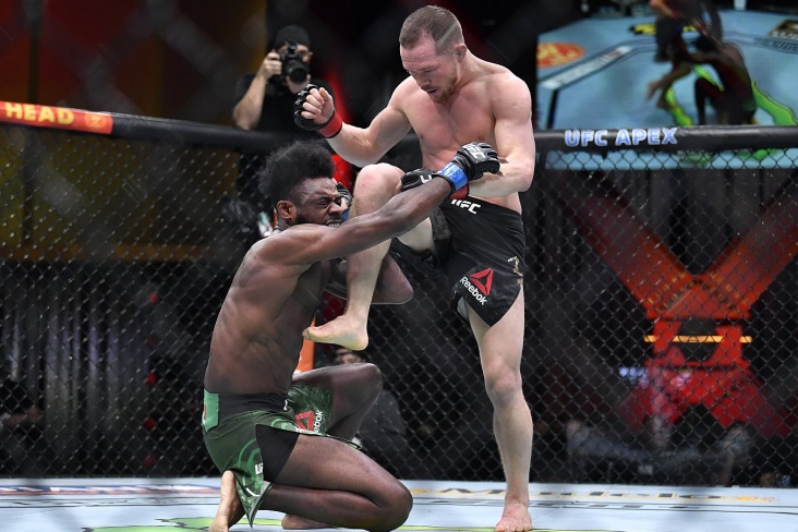 UFC 259: Пётр Ян дисквалифицирован и лишён пояса