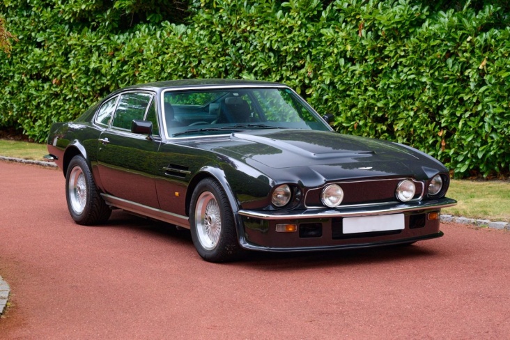 Aston Martin V8 Vantage X Pack 1990 года