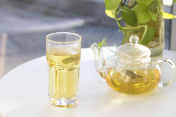 Зелёный чай и вода помогают снижать уровень сахара