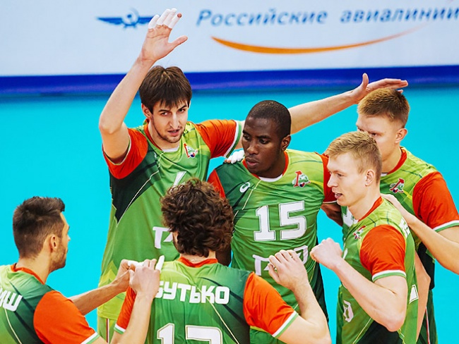 Игроки ВК «Локомотив» Новосибирск