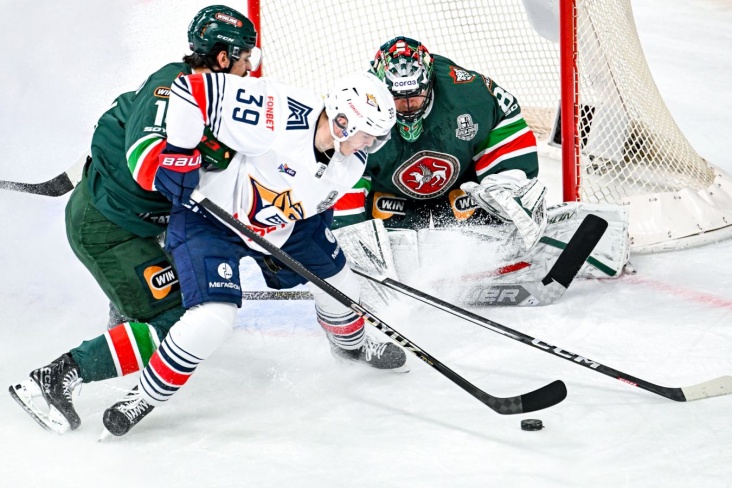 ak-bars-pobedil-doma-metallurg-i-nahoditsya-v-shage-ot-finala-kubka-gagarina_17776457041346925744.jpg