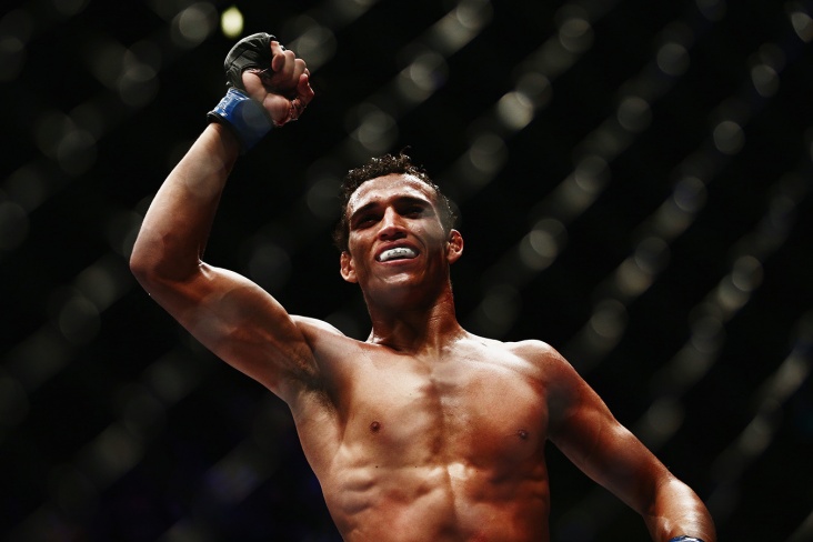 Бразильский боец UFC заявил, что знает, как победи