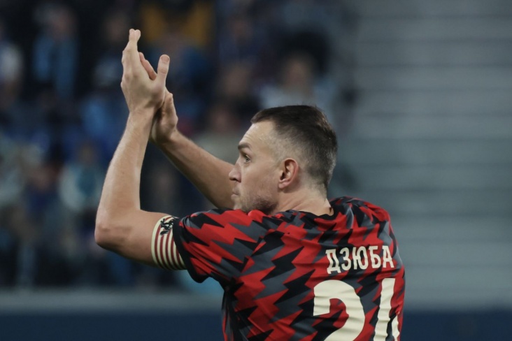 Artyom dziuba celebrates a goal