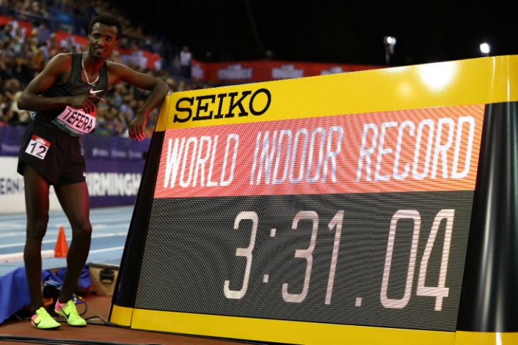 Тефера побил мировой рекорд в беге на 1500 м