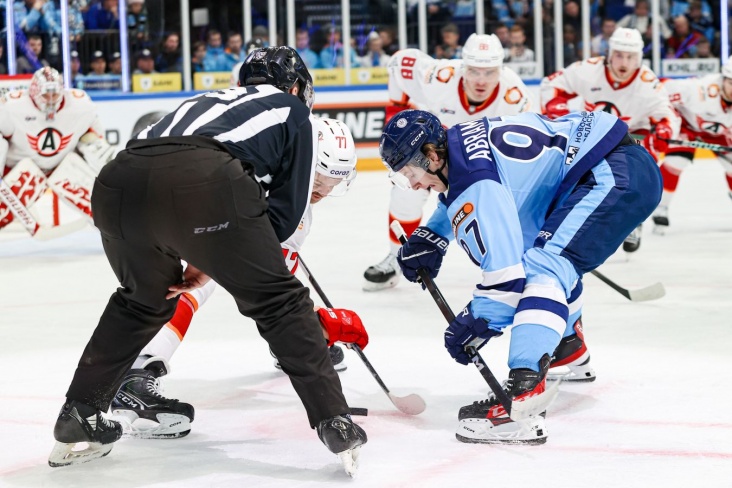 «Сибирь» не смогла удержать ничью с «Автомобилистом» и проиграла 2:4