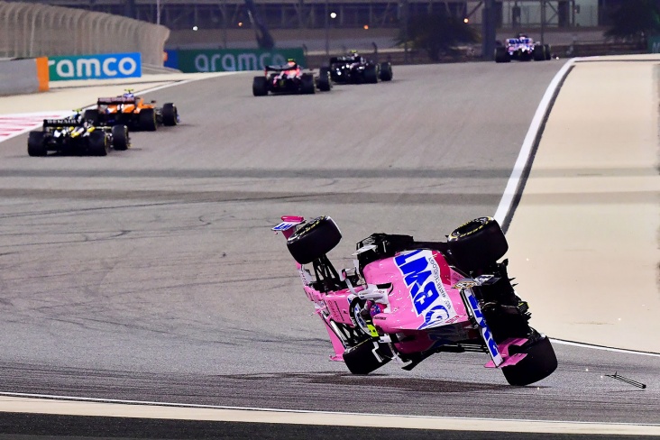 Даниил Квят попал в две аварии на ГП Бахрейна Ф-1