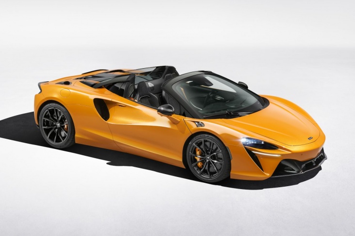 McLaren Artura Spider