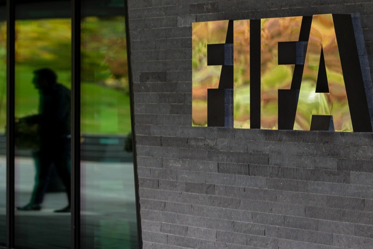 ФИФА бессрочно продлит сезон-2019/2020, позволив л