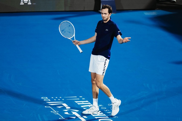 Даниил Медведев не смог защитить титул на показательном турнире в Саудовской Аравии: проиграл в финале Тейлору Фритцу