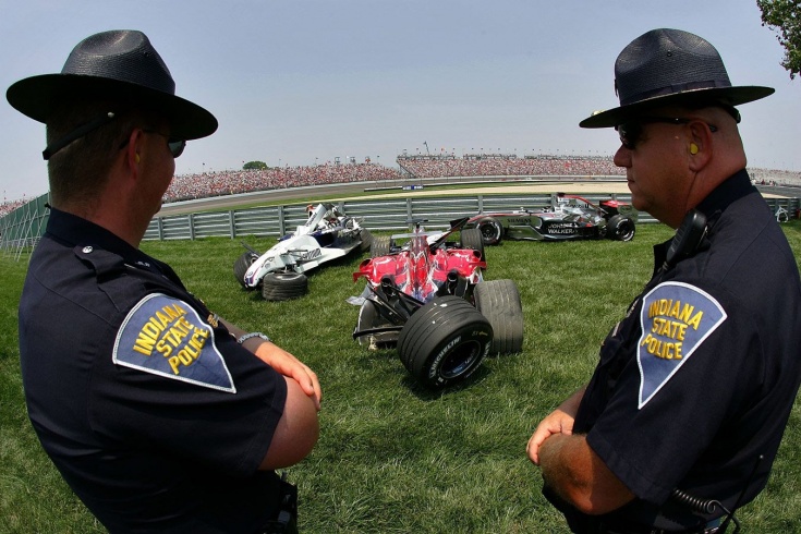 Изменения в правилах Формулы-1, которые чемпионату мира надо повторить за NASCAR и IndyCar