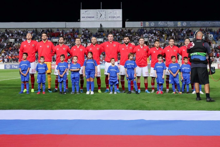 na olimpiade i chempionatah mira gimn