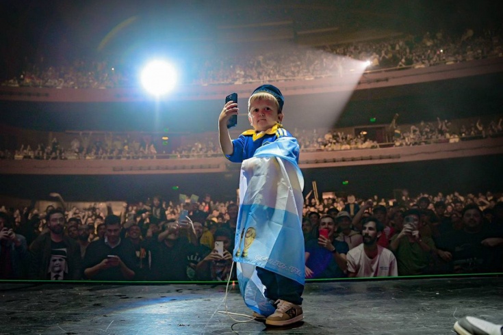Хасбик в Аргентине, поклонники Хасбуллы Магомедова, маленький блогер, амбассадор UFC